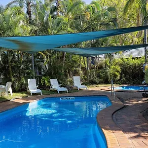 https://the-shores-holiday-apartments.queenslandhotels.net